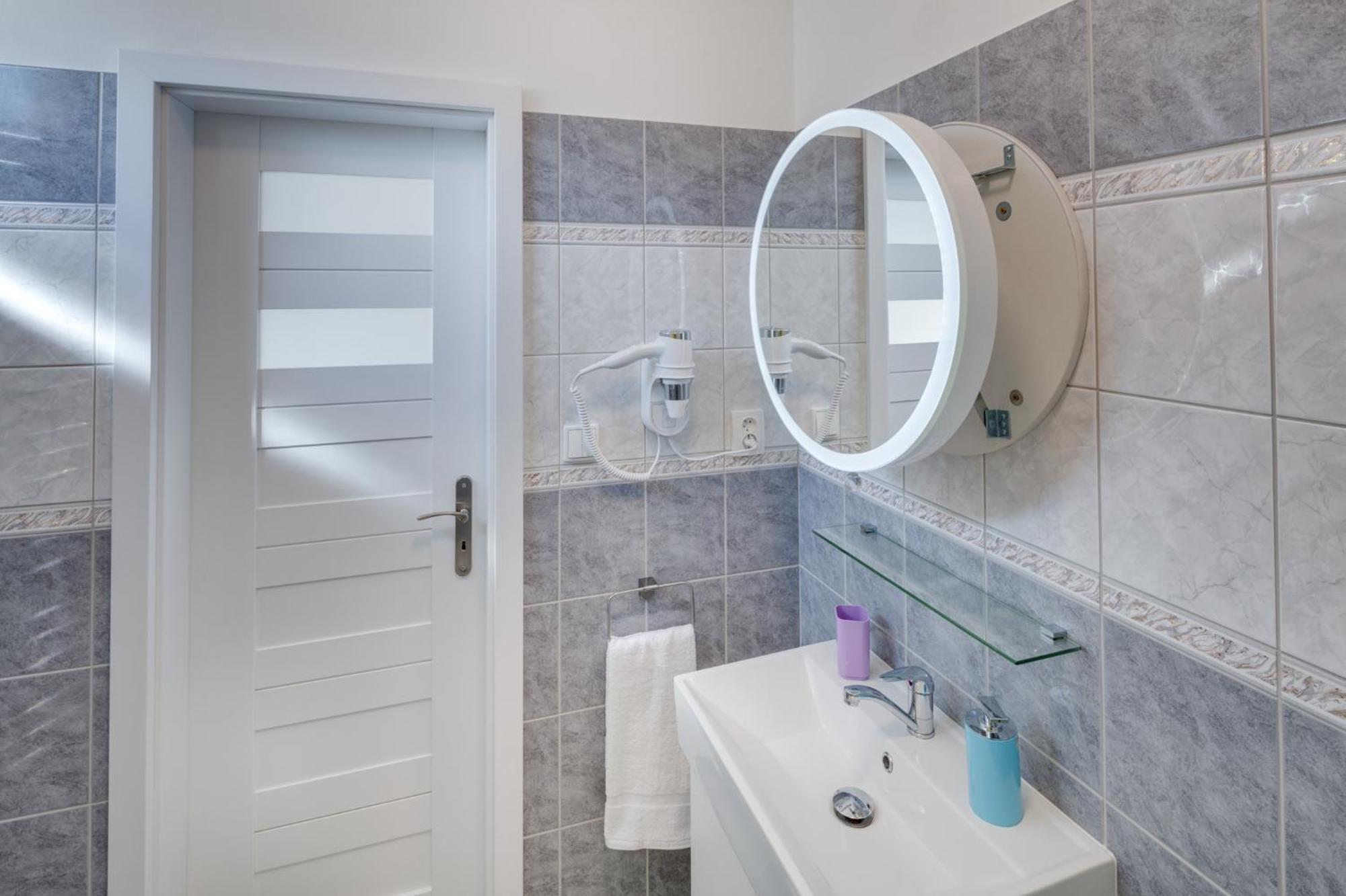 Apartements Studio 964 Líbeznice Екстериор снимка