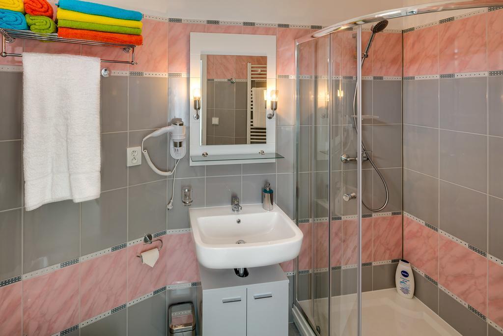 Apartements Studio 964 Líbeznice Екстериор снимка