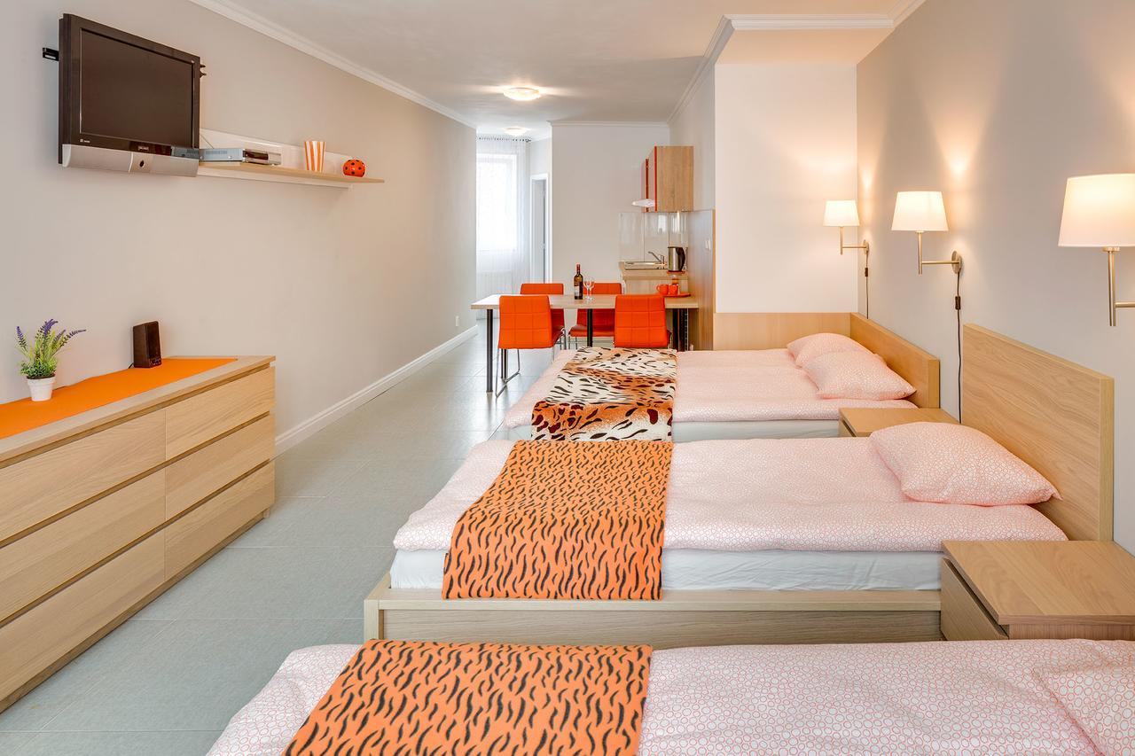 Apartements Studio 964 Líbeznice Екстериор снимка
